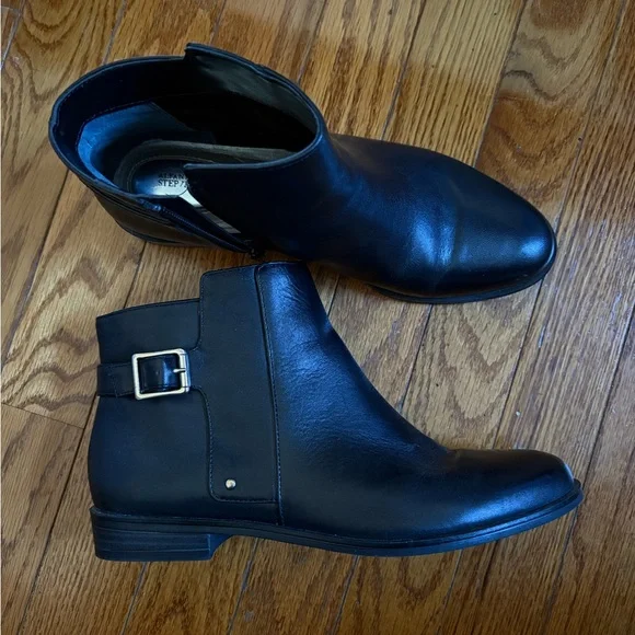 Women’s Black Leather Ankle Boots - Picture 1 of 4